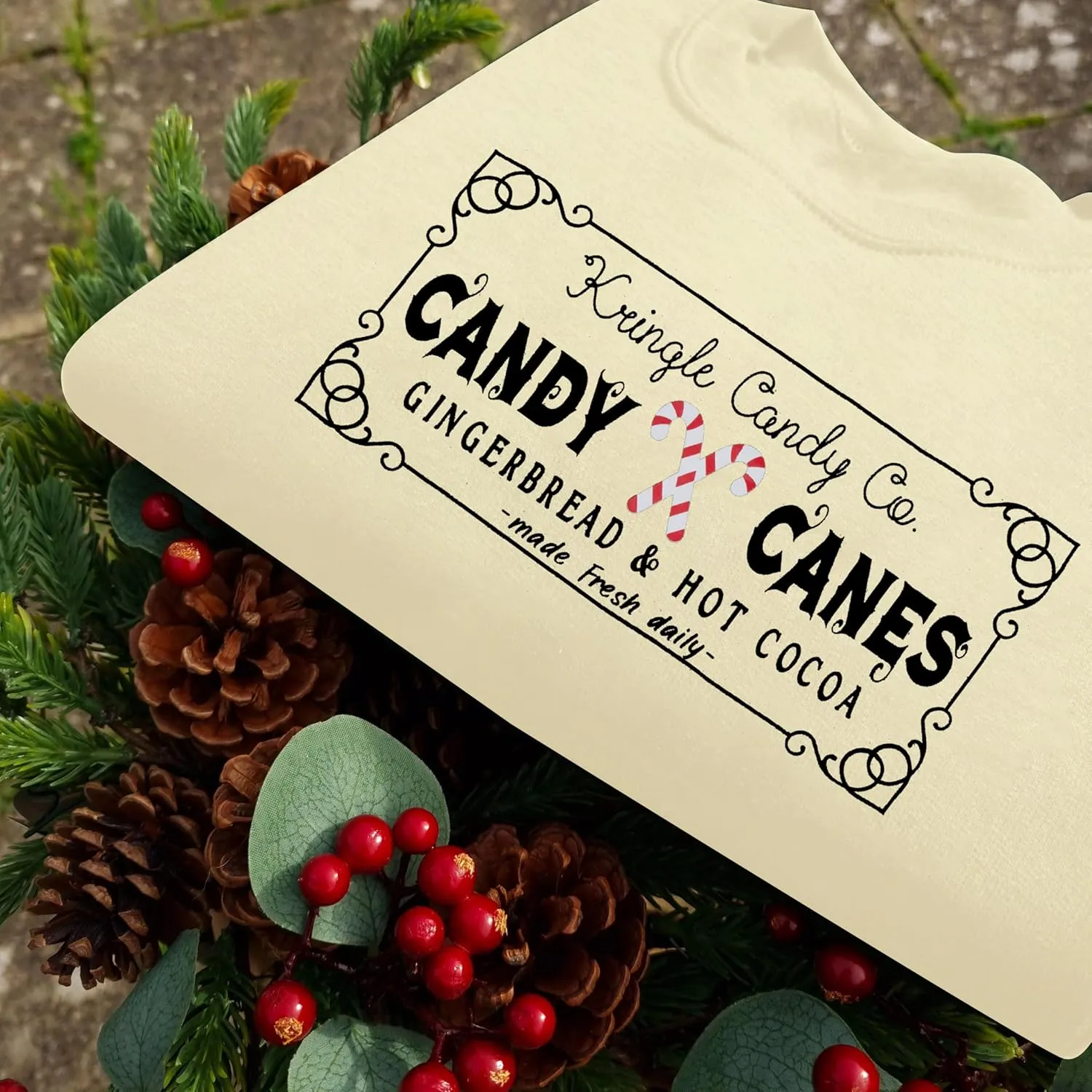 FASHGL Christmas Sweatshirts Women Candy Canes Graphic Sweatshirt Vintage Xmas Long Sleeve Shirt Pullover Tops