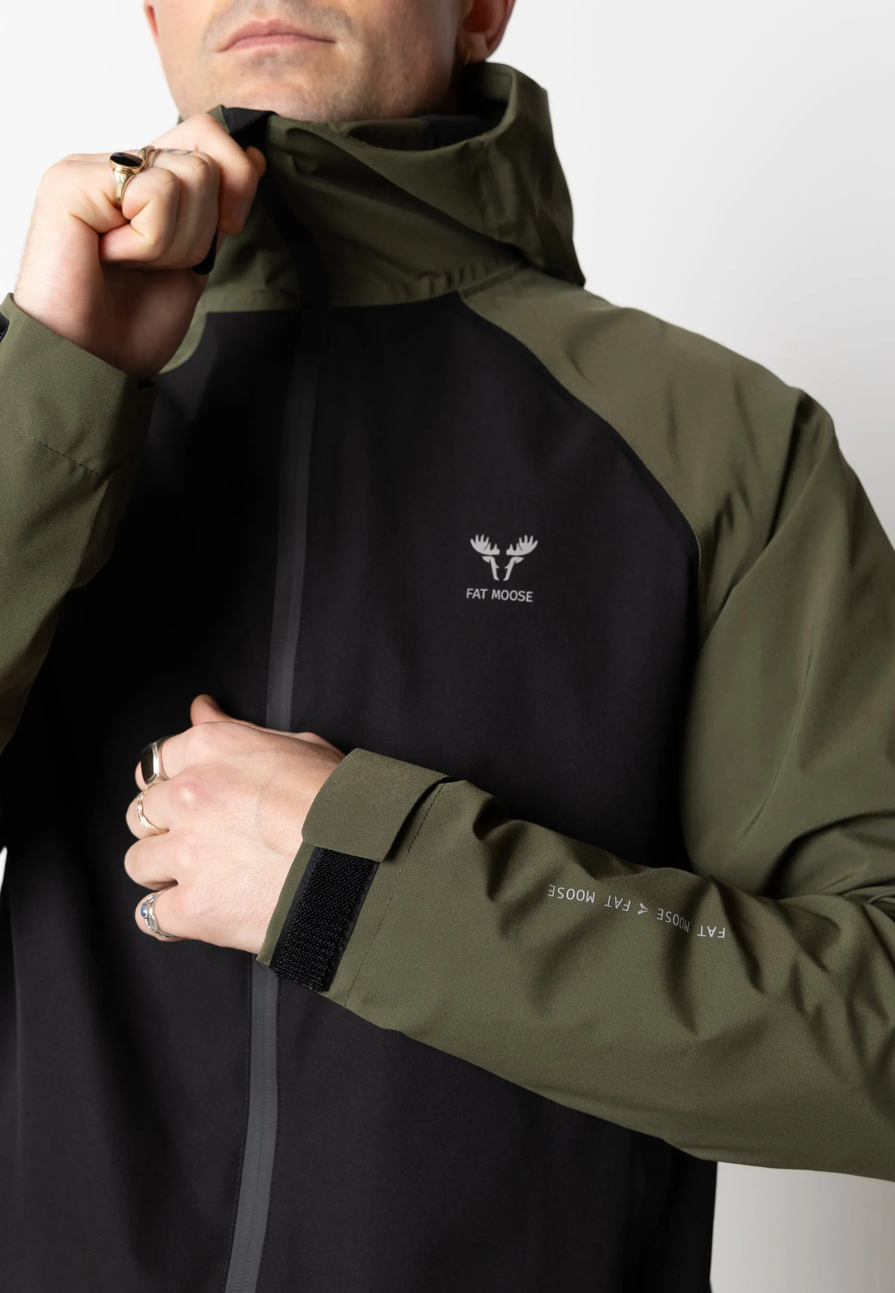 SKY SHELL JACKET - 2 COLOR - Army/Black