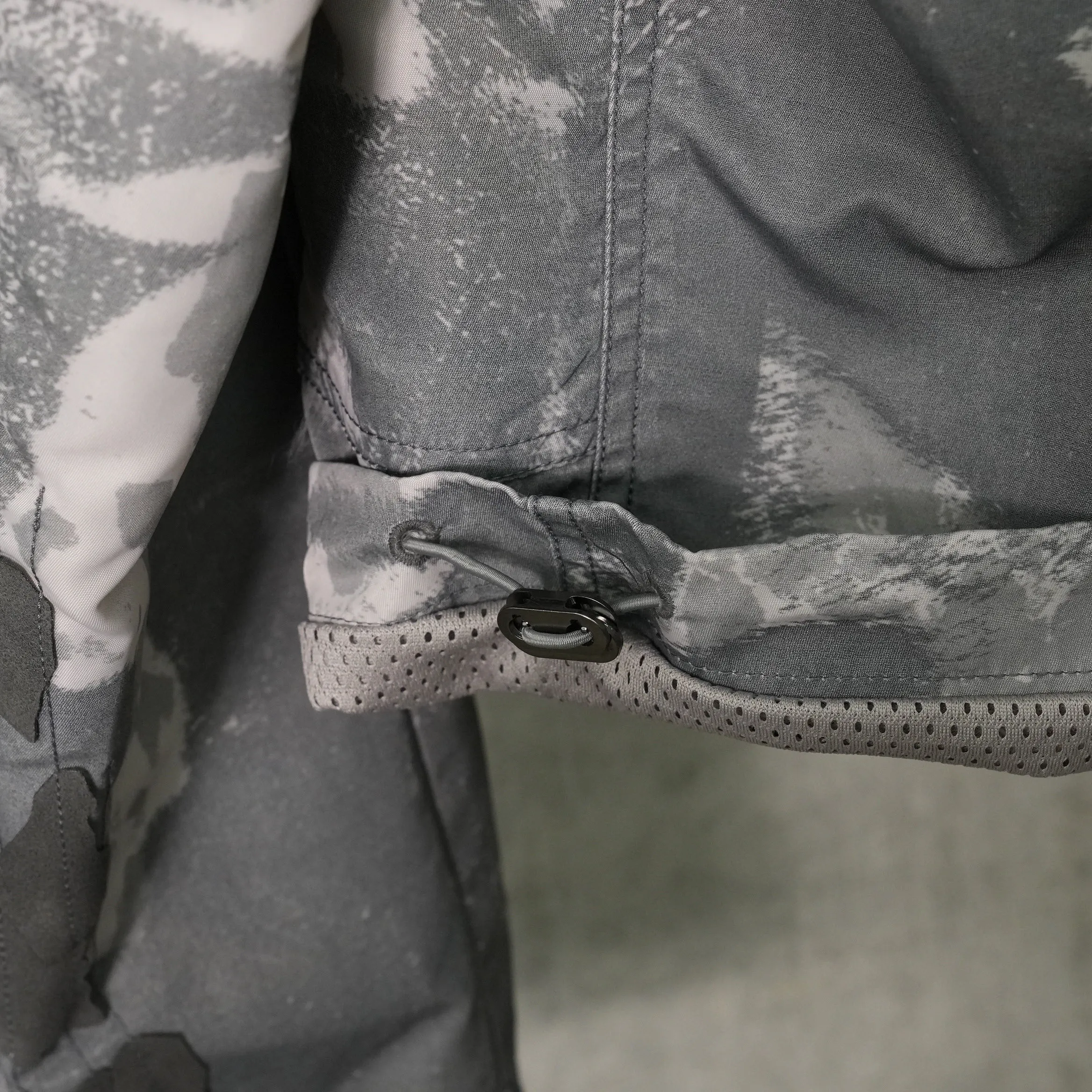WIND BREAKER / CAMOUFLAGE