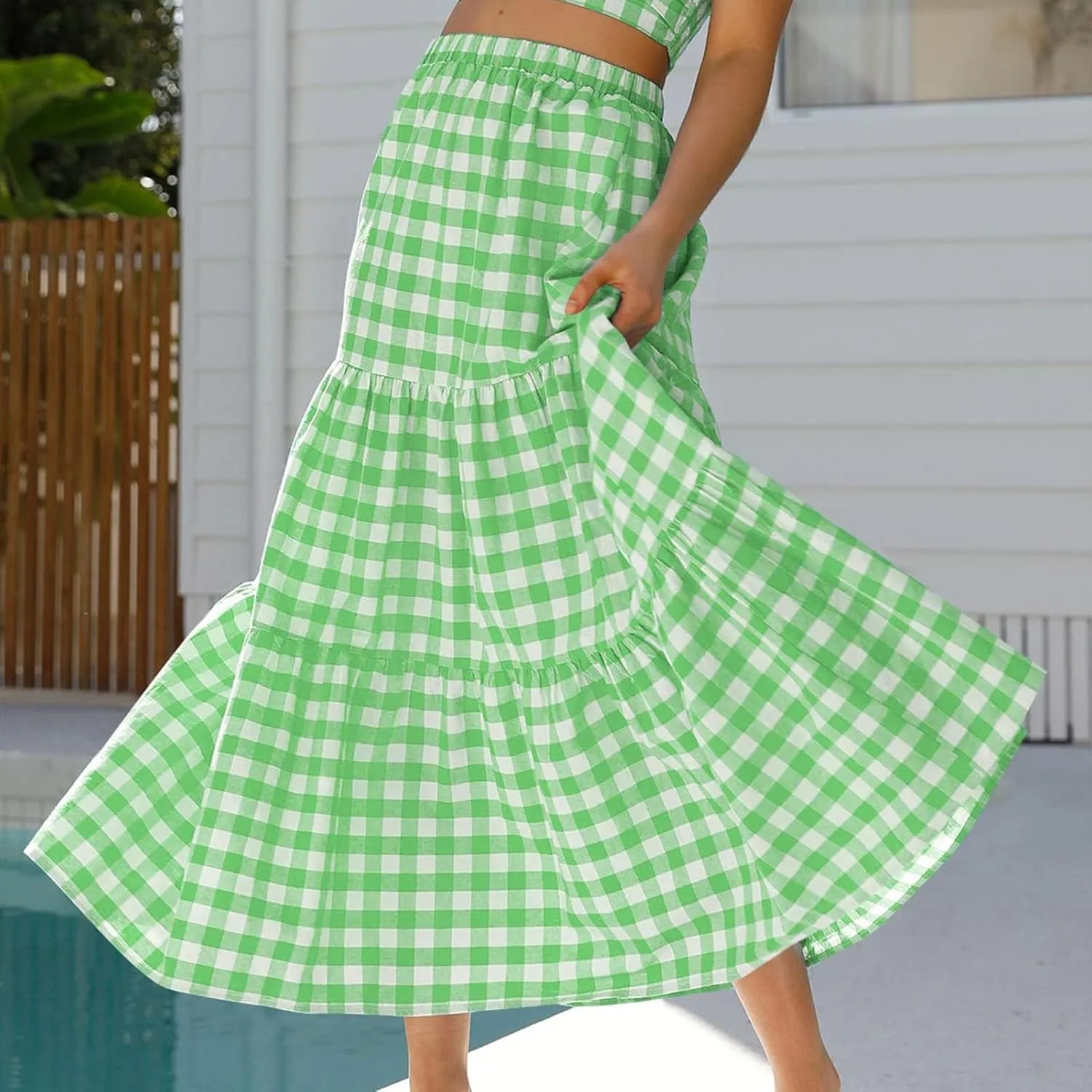 Women Plaid Tiered Maxi Skirt Elastic High Waist Vintage Gingham Pleated Long Skirt Y2K Flowy Swing A Line Skirt