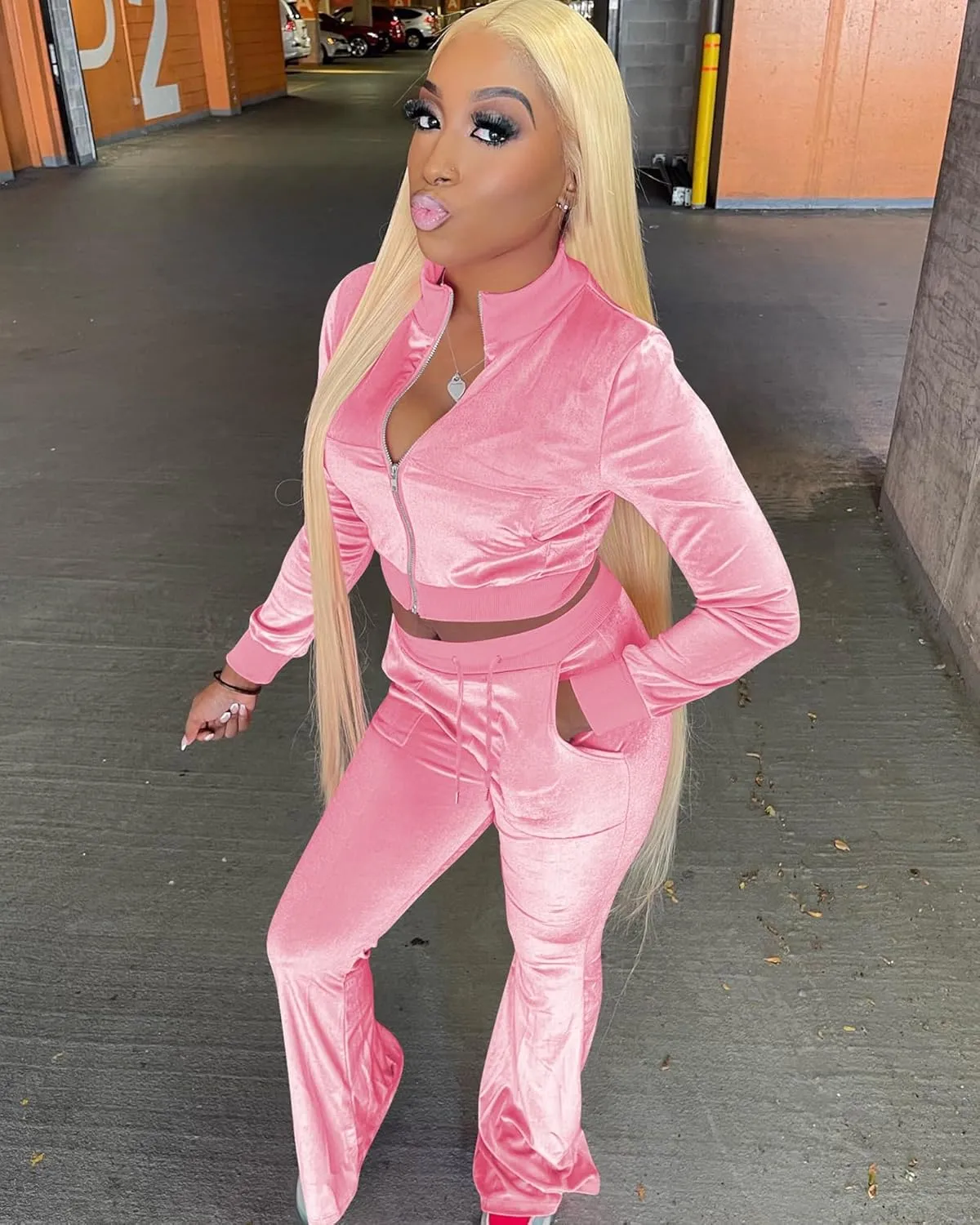 Women Velour Sweat Suits 2 Piece Outfits Tracksuits Long Sleeve Zip Up Jacket Flare Pants Cute Casual Matching Suit
